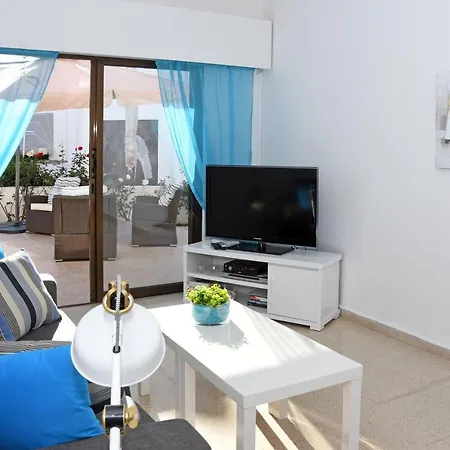 Coral Gardens Beach House *