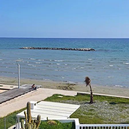 Coral Gardens Beach House Apartament